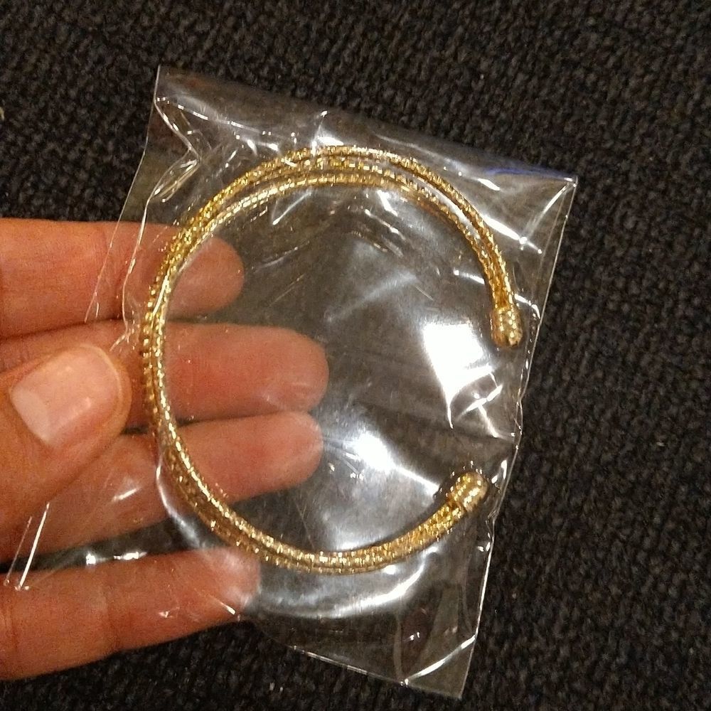 Shiny Gold Bangle Bracelet